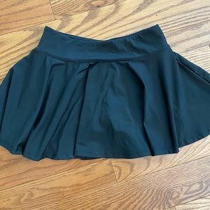Flowy black tennis/athletic skirt